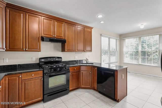 12 Patton Court, Manalapan, NJ 07726