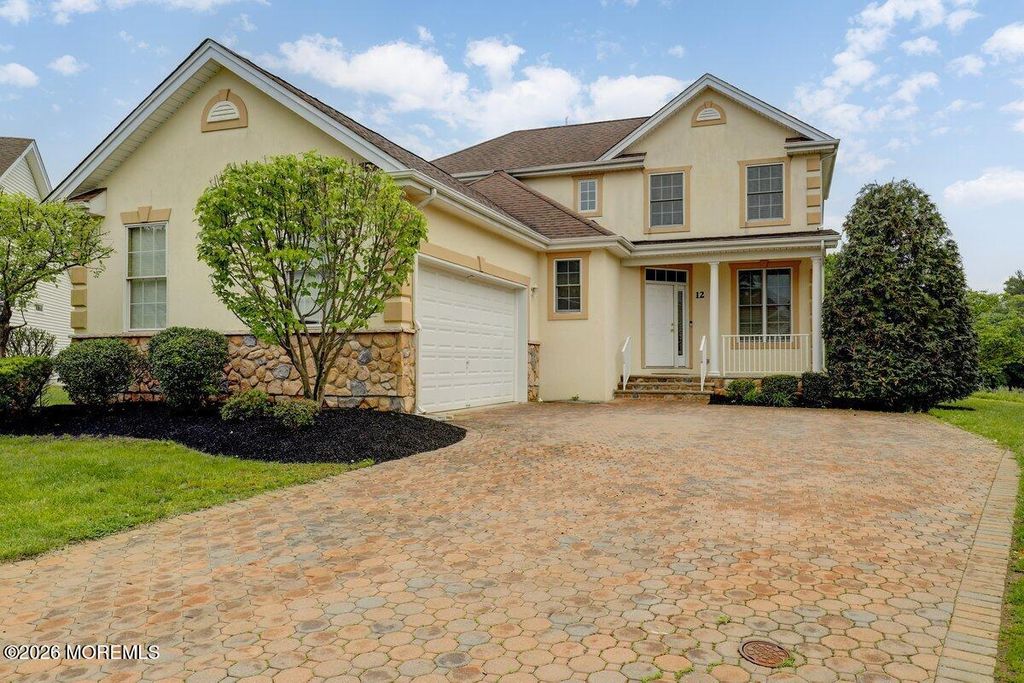 12 Patton Court, Manalapan, NJ 07726
