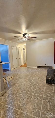 553 Derrydowne Drive, Charlotte, NC 28213