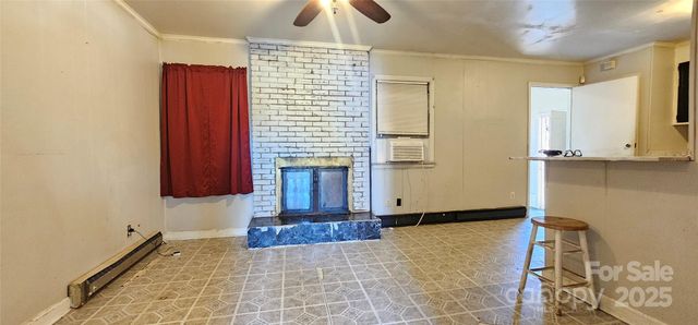 553 Derrydowne Drive, Charlotte, NC 28213