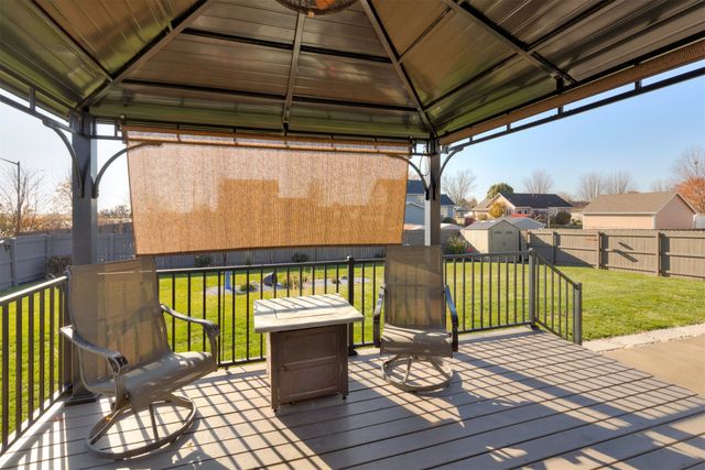 102 35th Street SW, Altoona, IA 50009