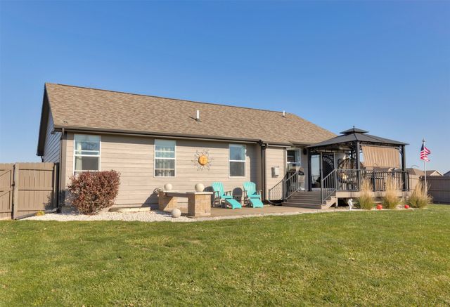 102 35th Street SW, Altoona, IA 50009