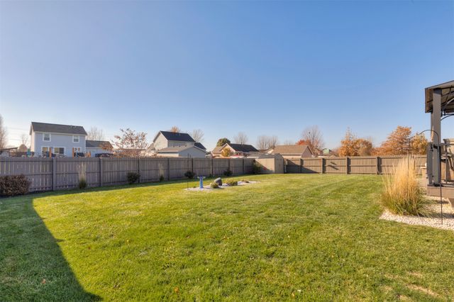 102 35th Street SW, Altoona, IA 50009