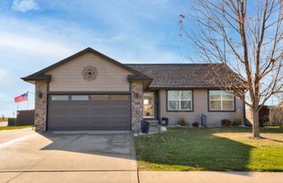 102 35th Street SW, Altoona, IA 50009