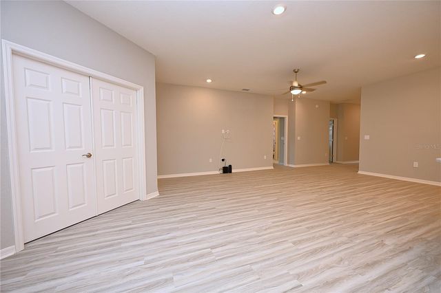 1731 OCEANIA AVENUE, Davenport, FL 33837