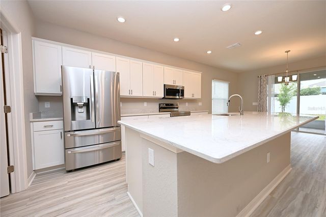 1731 OCEANIA AVENUE, Davenport, FL 33837