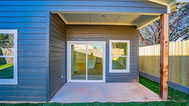 3320 Brazos River Drive, Granbury, TX 76048