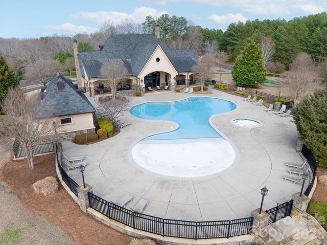 4012 Beechwood Spring Lane, Belmont, NC 28012