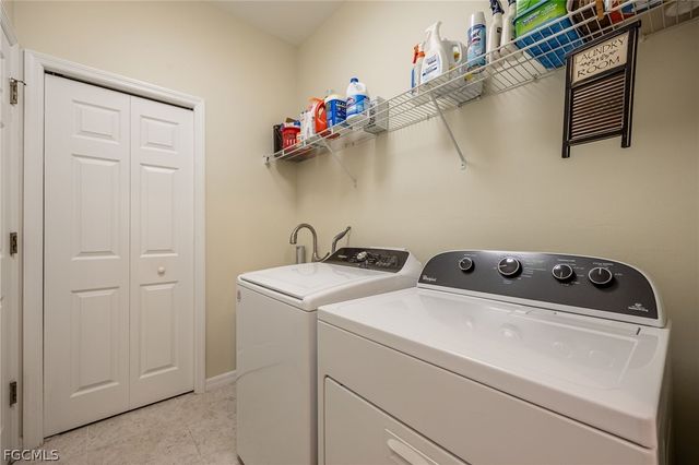 3342 Magnolia Landing LN, North Fort Myers, FL 33917