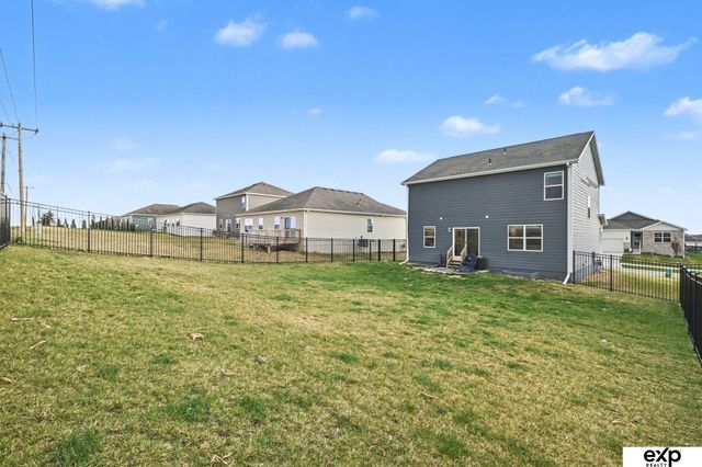 11520 S 191 Avenue, Gretna, NE 68028