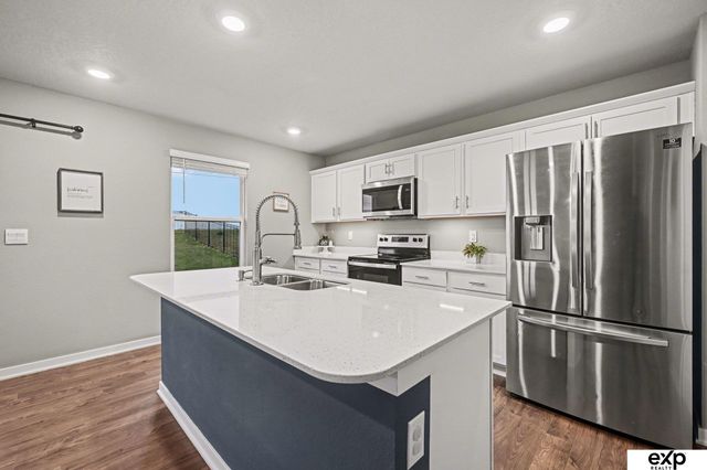 11520 S 191 Avenue, Gretna, NE 68028