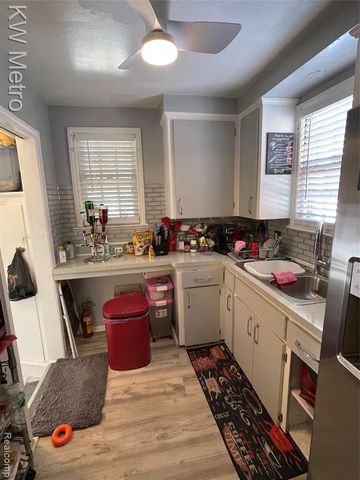 15847 Asbury Park, Detroit, MI 48227