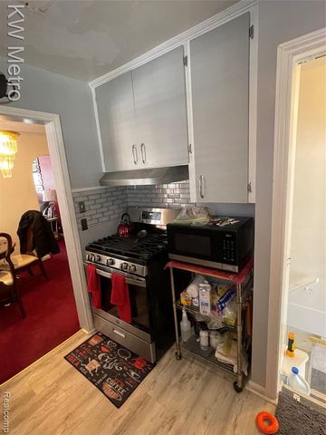 15847 Asbury Park, Detroit, MI 48227