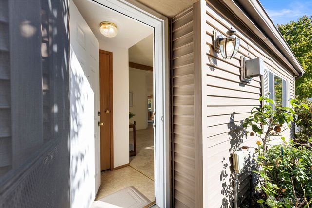 1754 NE Mesford Road ##12, Poulsbo, WA 98370