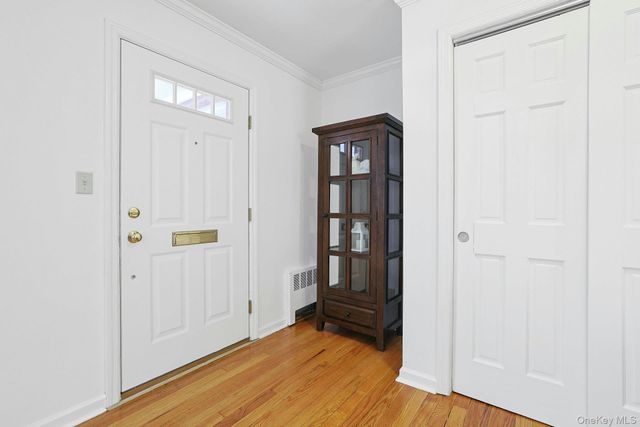 9 Robins Crescent 9, New Rochelle, NY 10801
