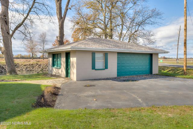 8949 Five Point Road, Perrysburg, OH 43551