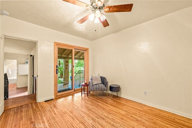 2835 Chestnut Avenue, Long Beach, CA 90806