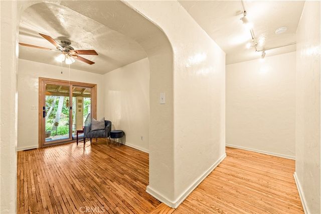 2835 Chestnut Avenue, Long Beach, CA 90806