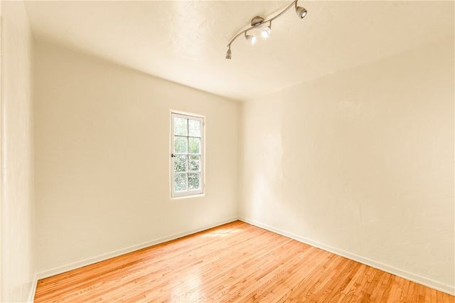 2835 Chestnut Avenue, Long Beach, CA 90806