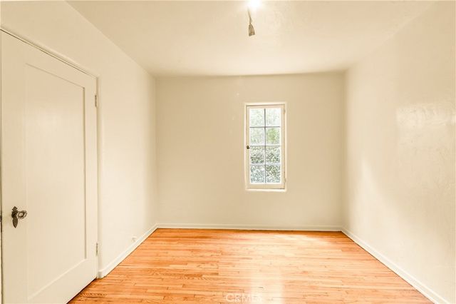 2835 Chestnut Avenue, Long Beach, CA 90806