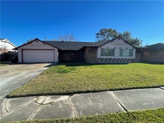 905 Carmel Pkwy, Corpus Christi, TX 78411