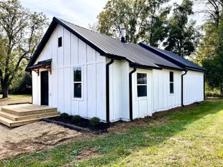 4938 2nd Street, Nashville, IN 47448