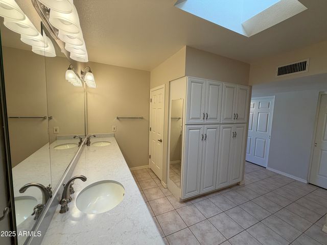 26629 S SAGEBERRY Drive, Sun Lakes, AZ 85248