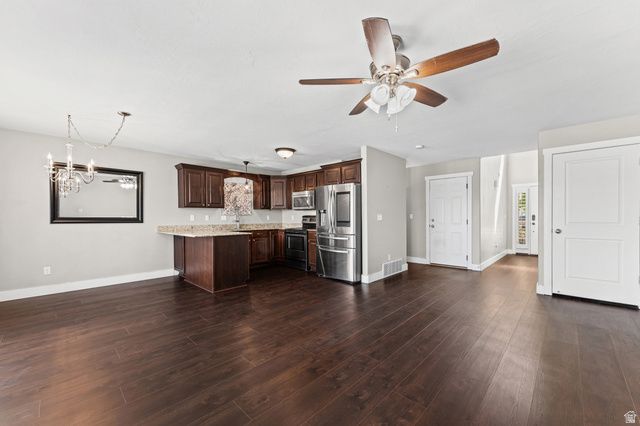 2064 S ORCHARD DR, Bountiful, UT 84010