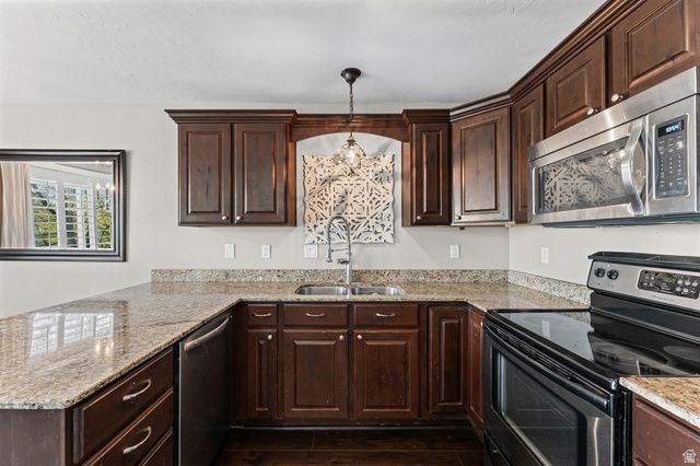 2064 S ORCHARD DR, Bountiful, UT 84010