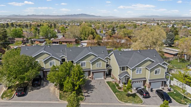 2064 S ORCHARD DR, Bountiful, UT 84010