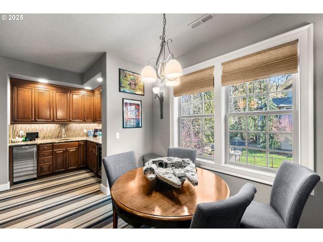 8842 Nw RYAN St, Portland, OR 97229