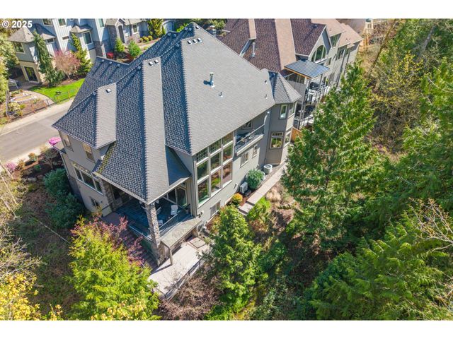 8842 Nw RYAN St, Portland, OR 97229