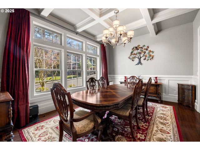 8842 Nw RYAN St, Portland, OR 97229