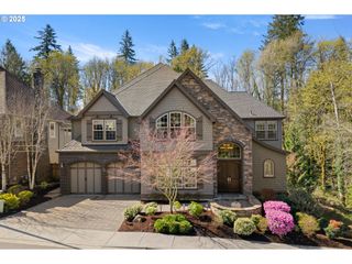 8842 Nw RYAN St, Portland, OR 97229