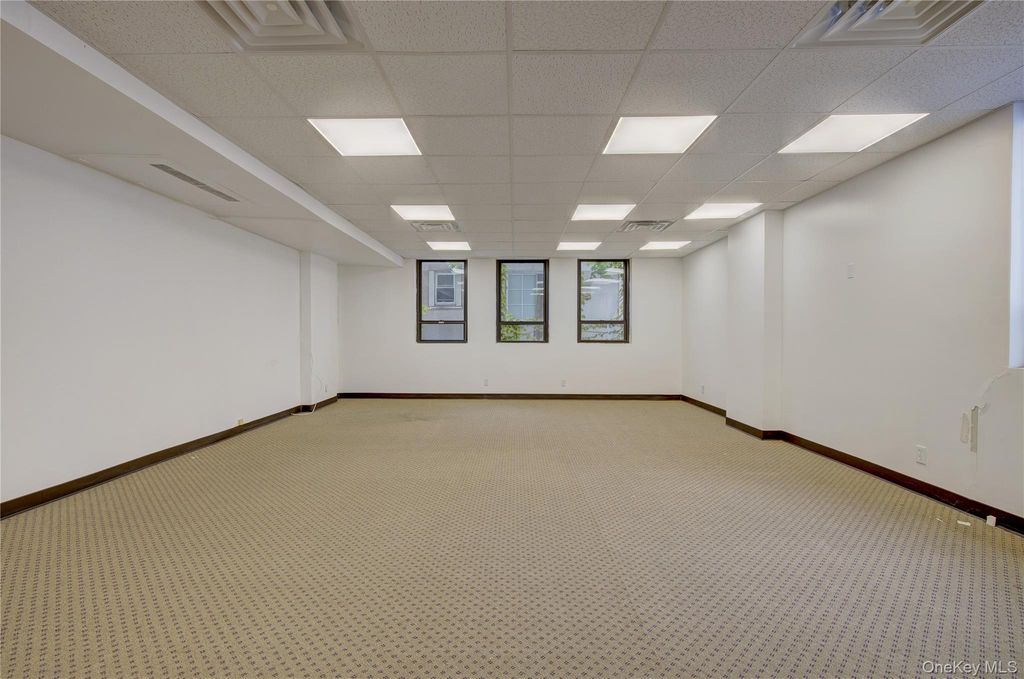 100 W Park Avenue 204, Long Beach, NY 11561 — photo 3