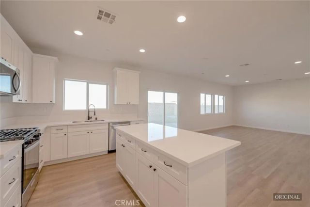 10710 Quarter Horse Avenue, Hesperia, CA 92345