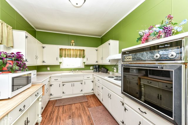 4260 S Ridgeview Road, Anderson, IN 46013