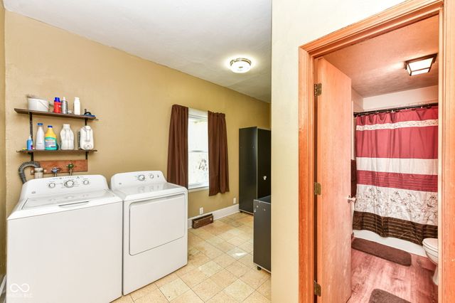 4260 S Ridgeview Road, Anderson, IN 46013