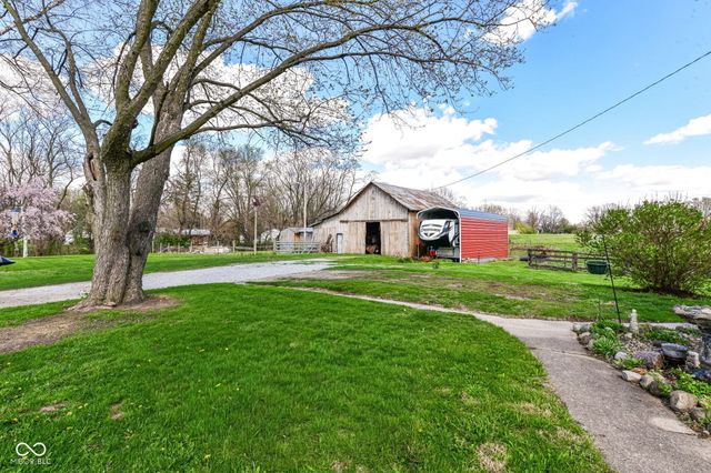 4260 S Ridgeview Road, Anderson, IN 46013