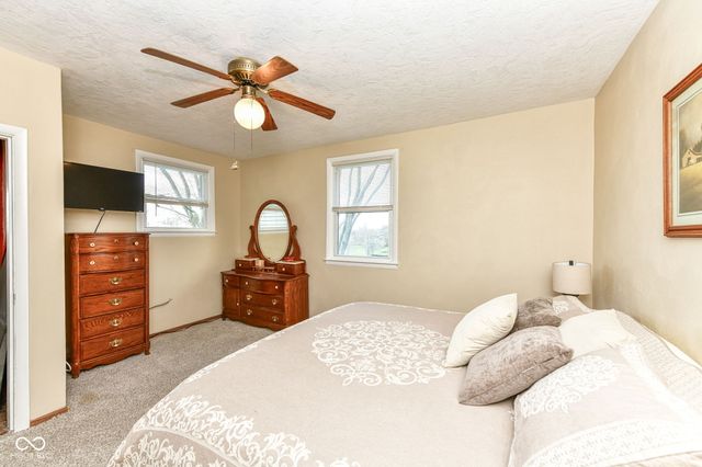 4260 S Ridgeview Road, Anderson, IN 46013