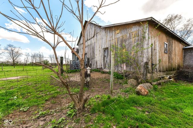 4260 S Ridgeview Road, Anderson, IN 46013