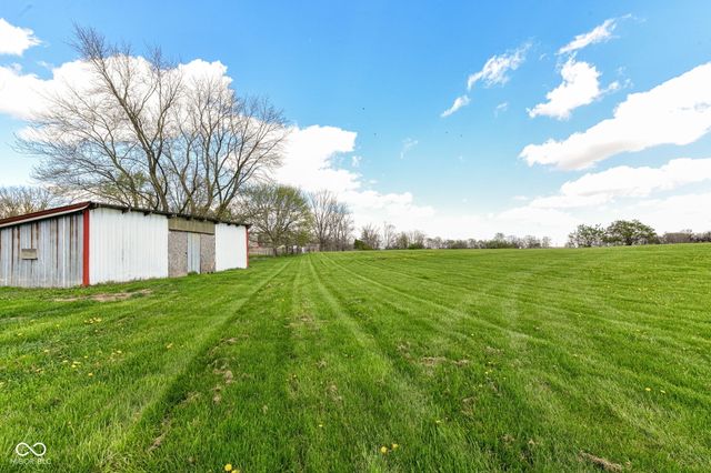 4260 S Ridgeview Road, Anderson, IN 46013