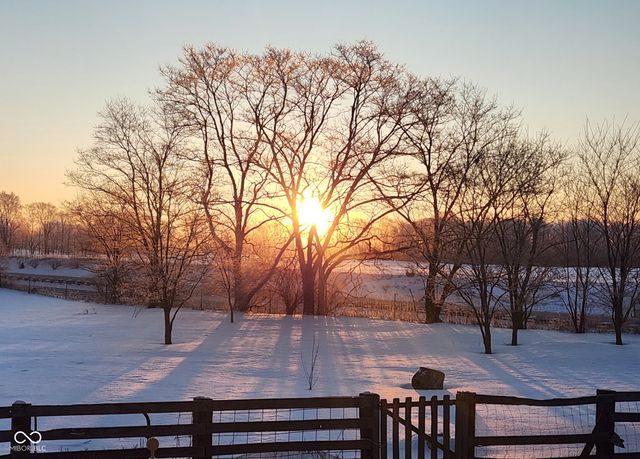 4260 S Ridgeview Road, Anderson, IN 46013
