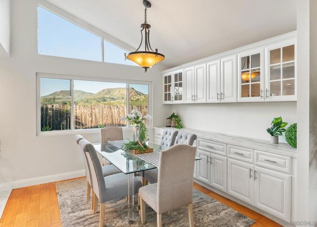 6868 Deer Hollow, San Diego, CA 92120