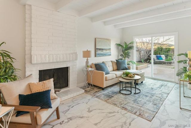 6868 Deer Hollow, San Diego, CA 92120