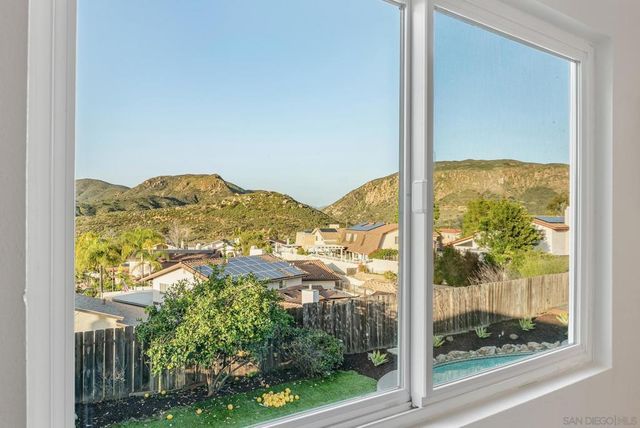 6868 Deer Hollow, San Diego, CA 92120