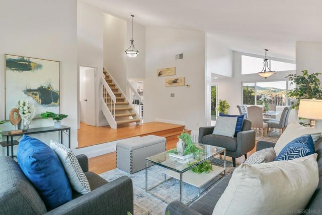 6868 Deer Hollow, San Diego, CA 92120