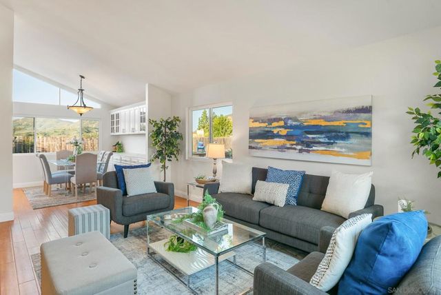 6868 Deer Hollow, San Diego, CA 92120