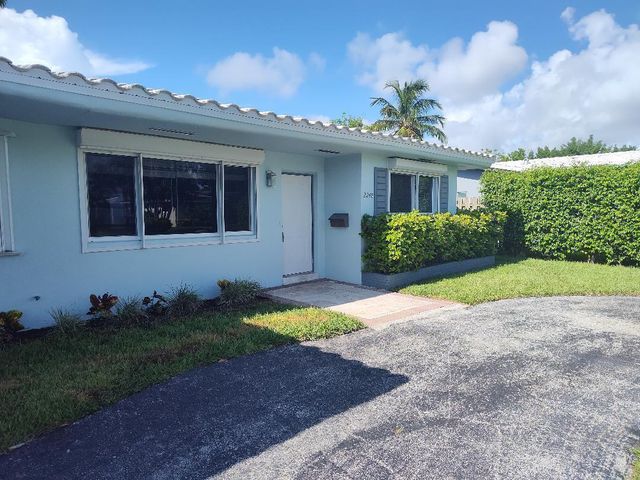2248 NE 37th Street, Lighthouse Point, FL 33064