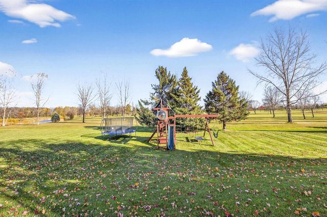 8224 GOLF COURSE DRIVE, Neenah, WI 54956